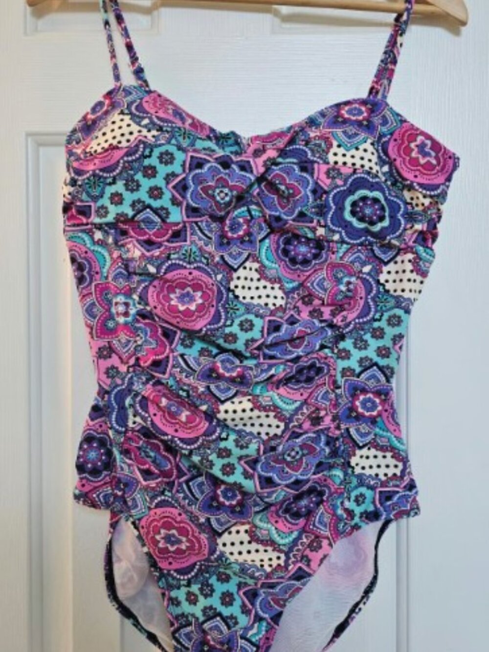 Love Your Assets By Spanx Floral Print Ruched One Piece Swimsuit Size L Slimming